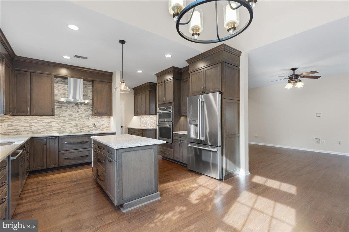 26105 Springdale Drive photo 12