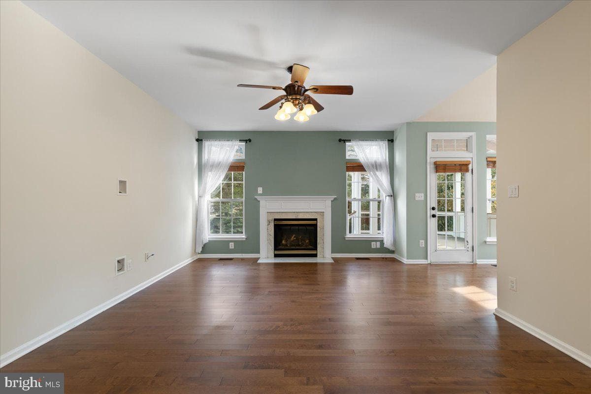 26105 Springdale Drive photo 5