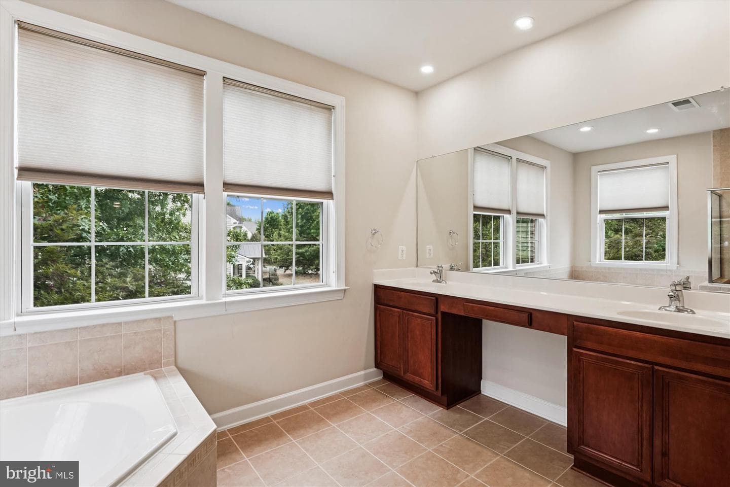 42628 Emperor Drive photo 40