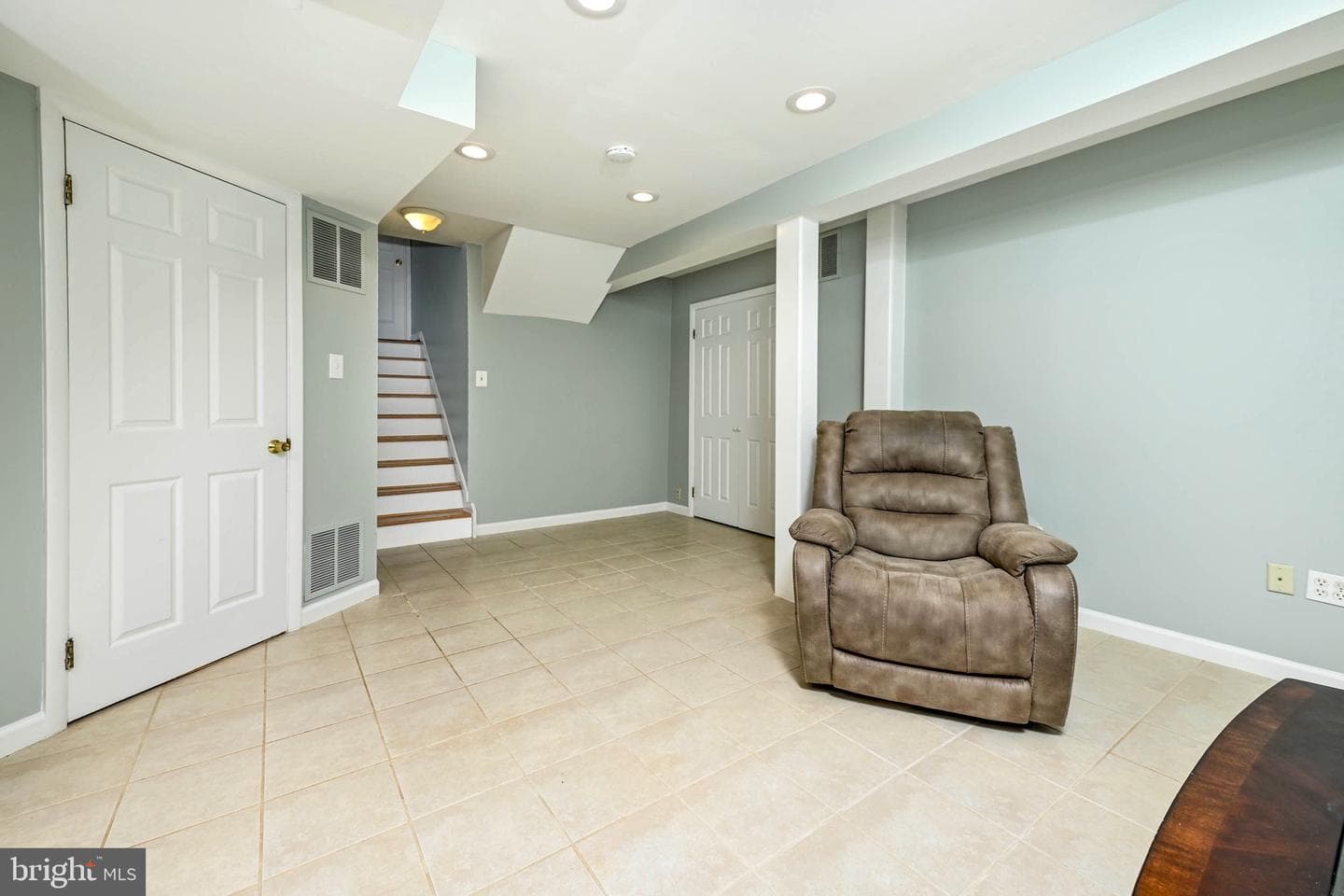 14 Webley Court photo 25
