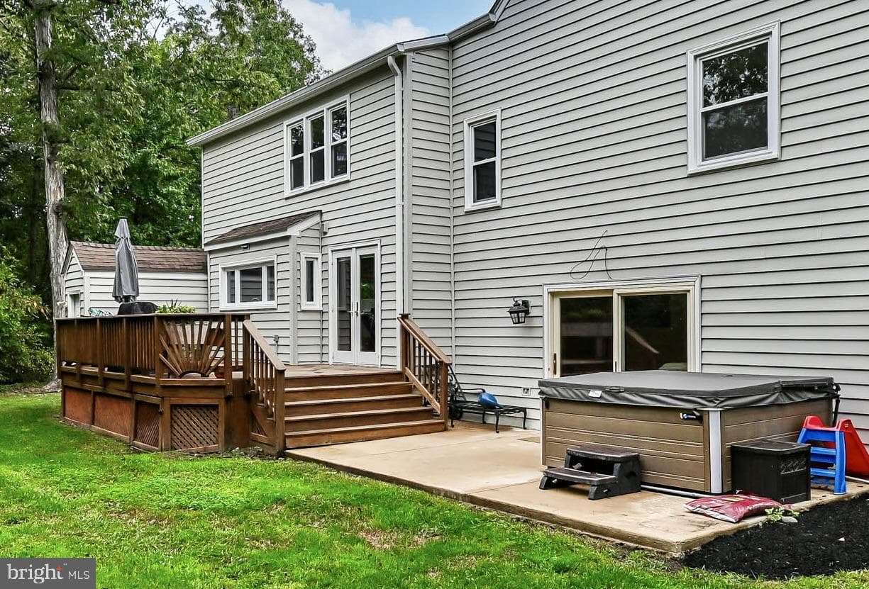 14 Webley Court photo 32