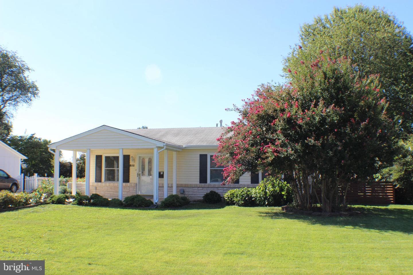 111 N Hickory Road photo 3