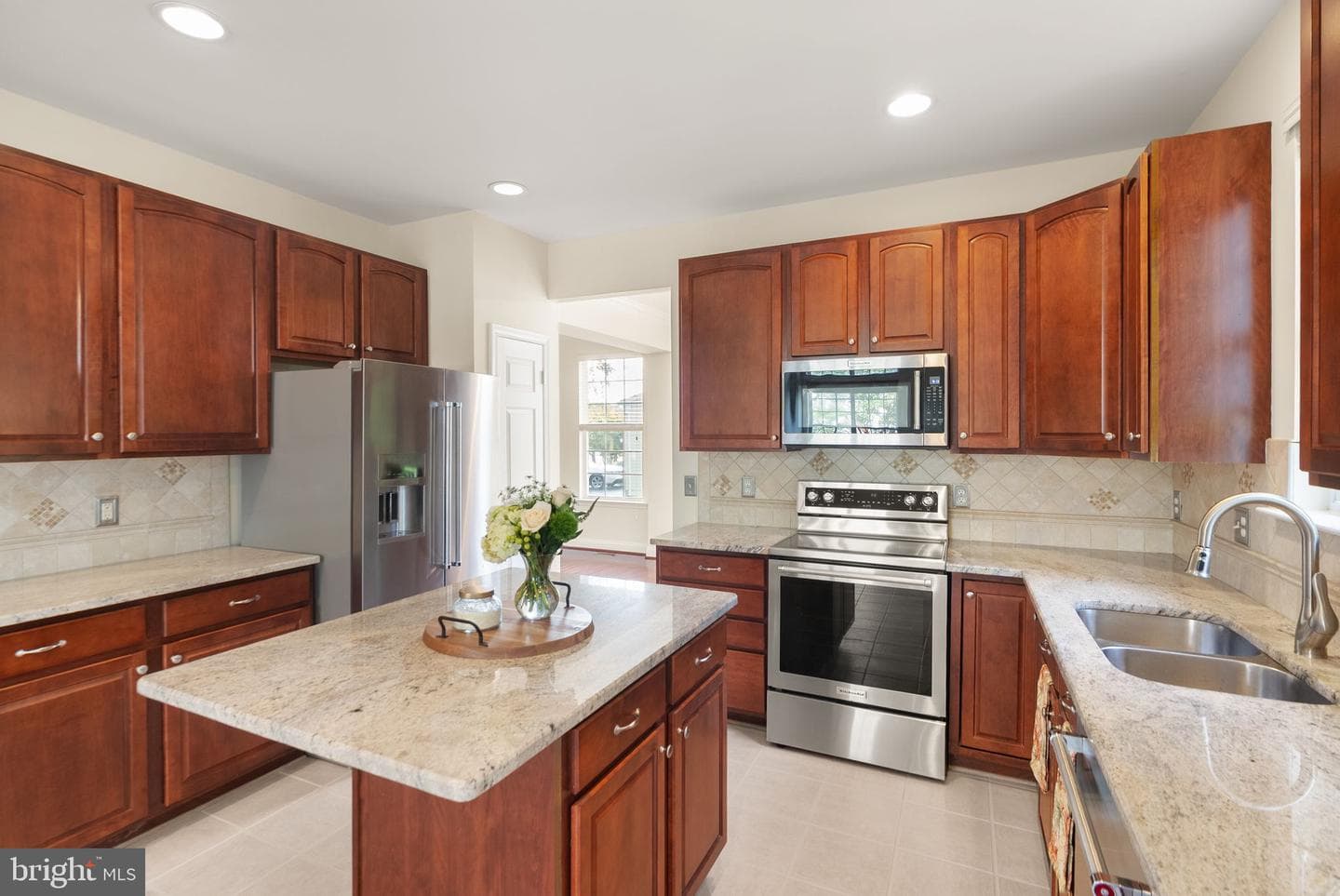 1605 Woodbridge Court NE photo 16