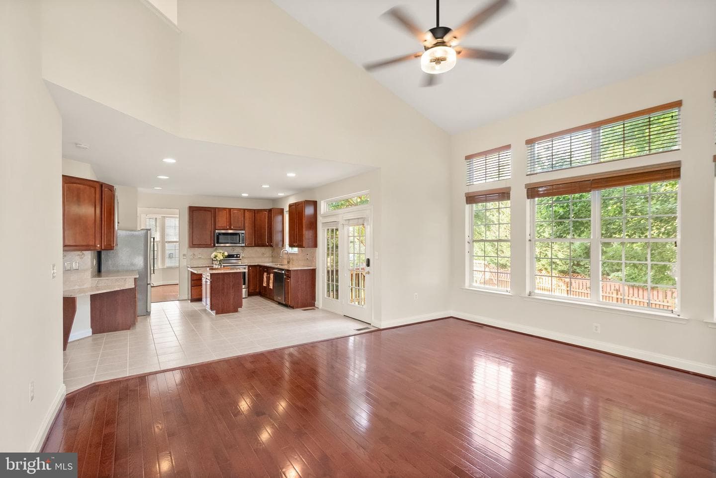 1605 Woodbridge Court NE photo 20