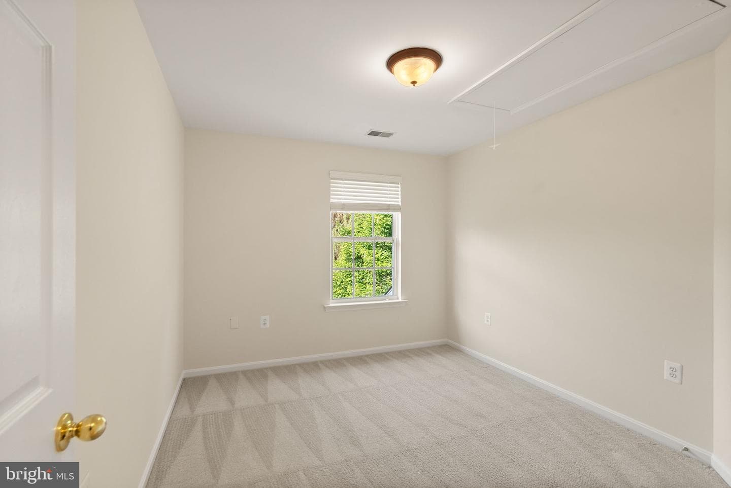 1605 Woodbridge Court NE photo 39
