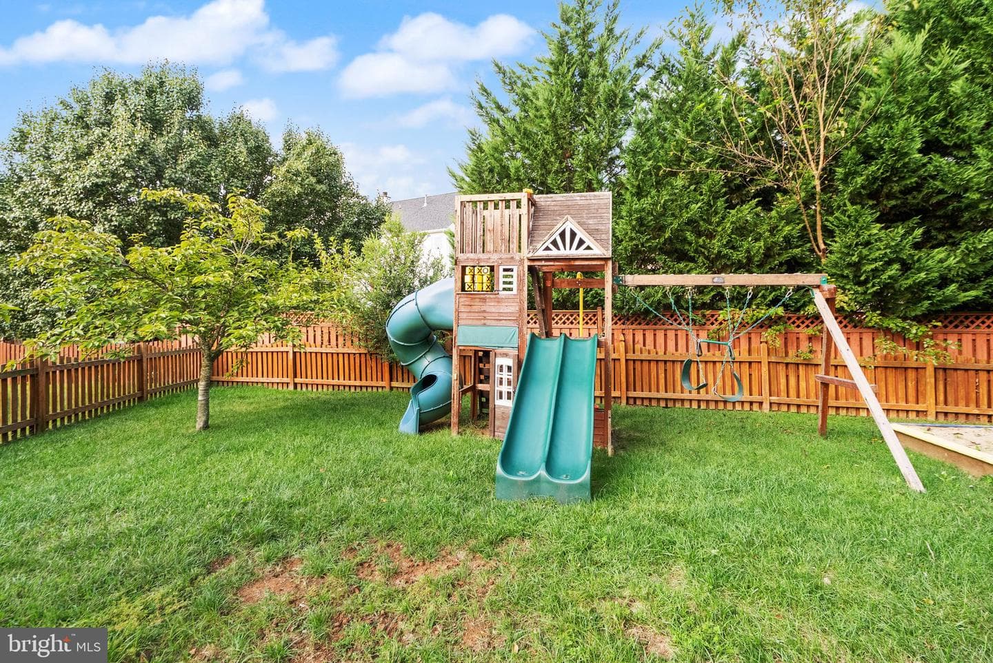 1605 Woodbridge Court NE photo 64