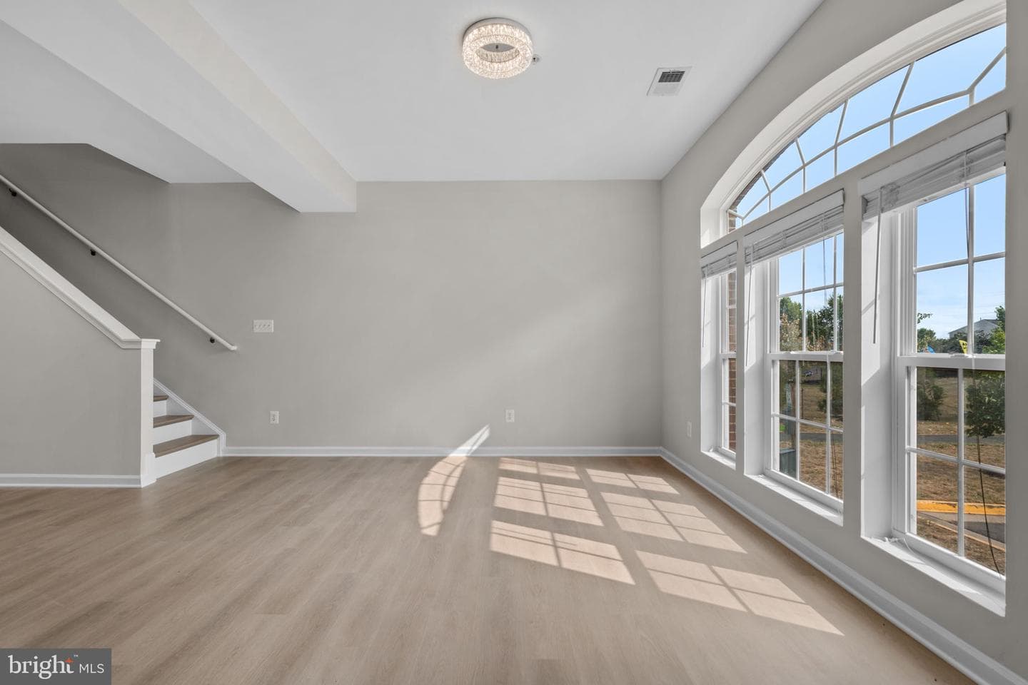 25408 Patriot Terrace photo 3