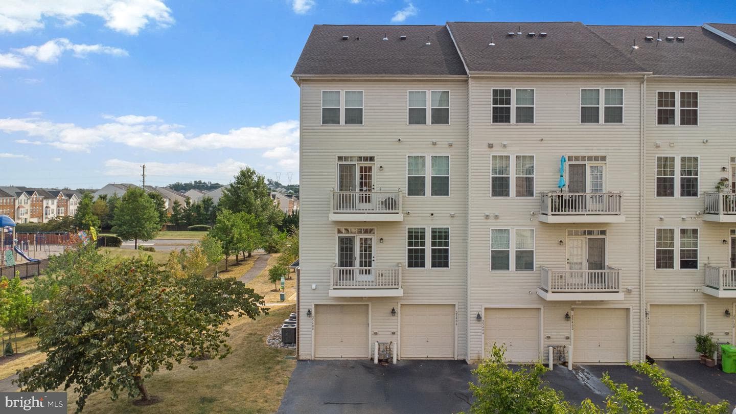 25408 Patriot Terrace photo 46