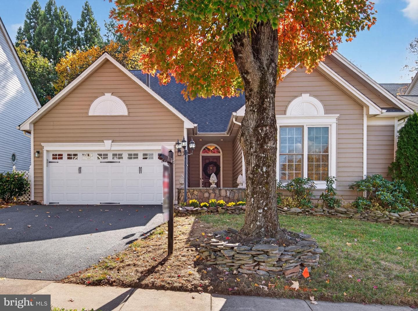 46809 Trailwood Place photo 1