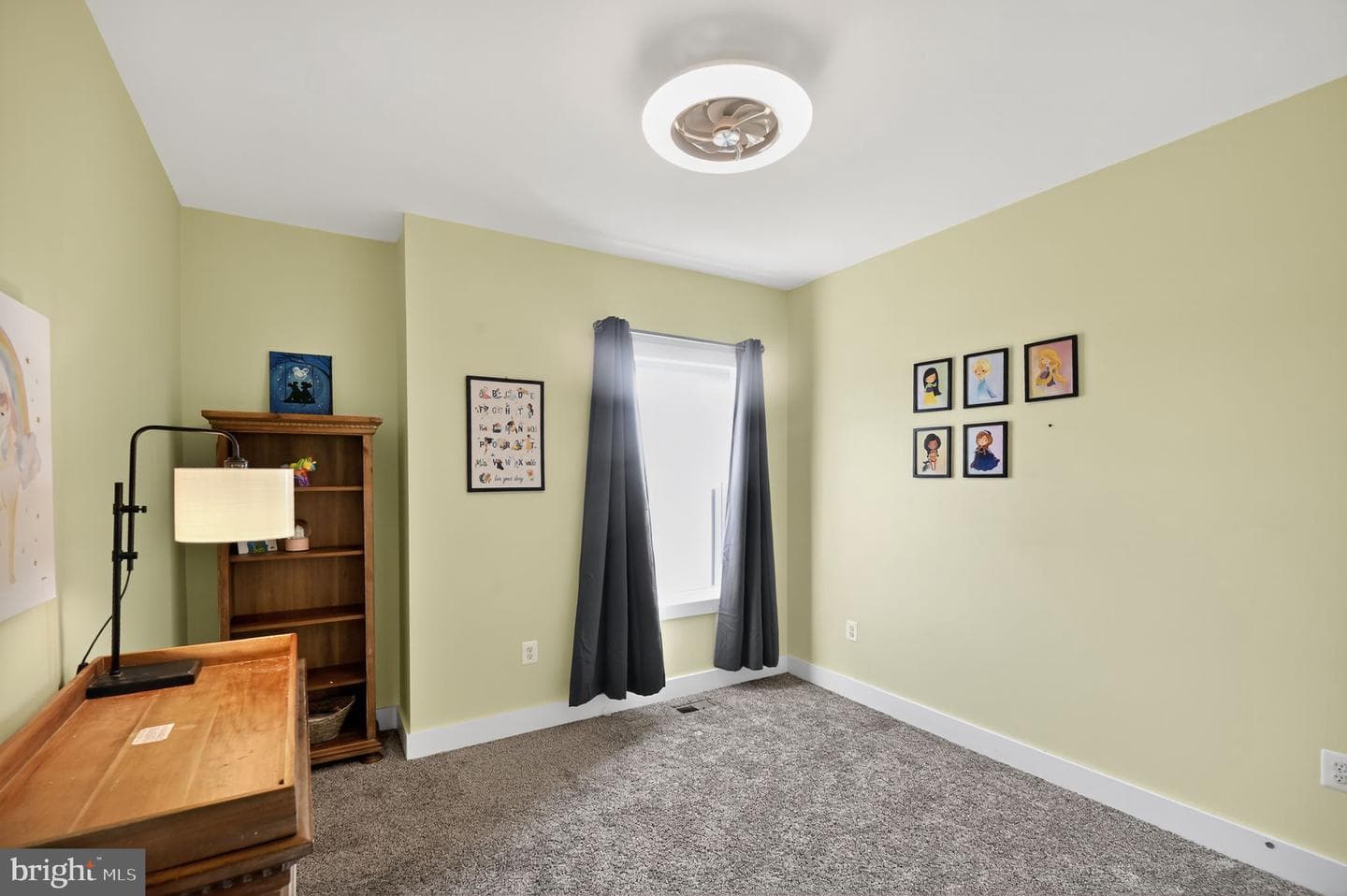 44852 Tiverton Square photo 16