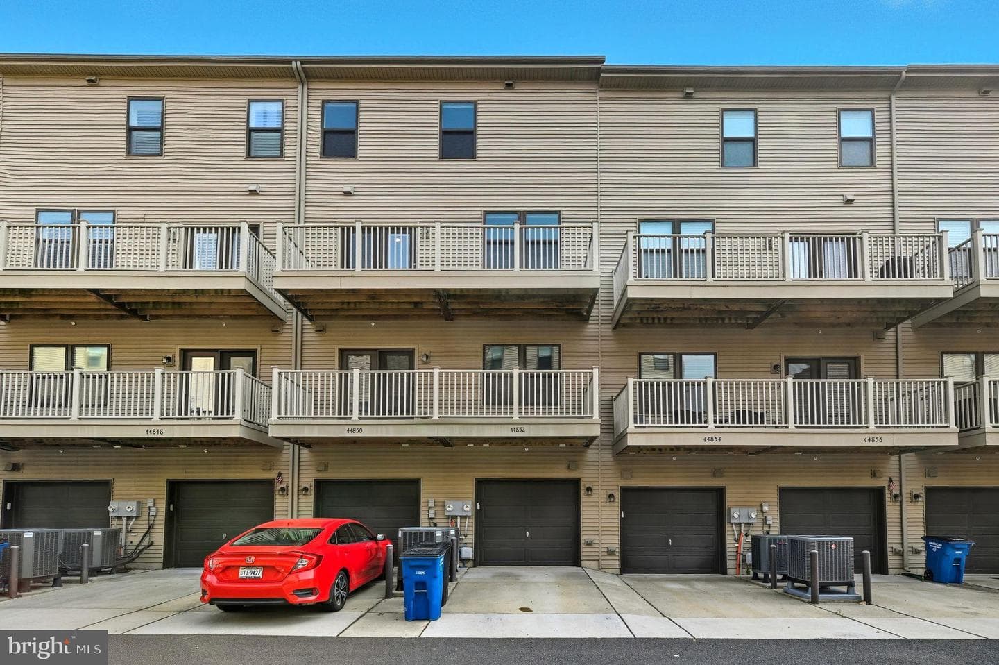 44852 Tiverton Square photo 24