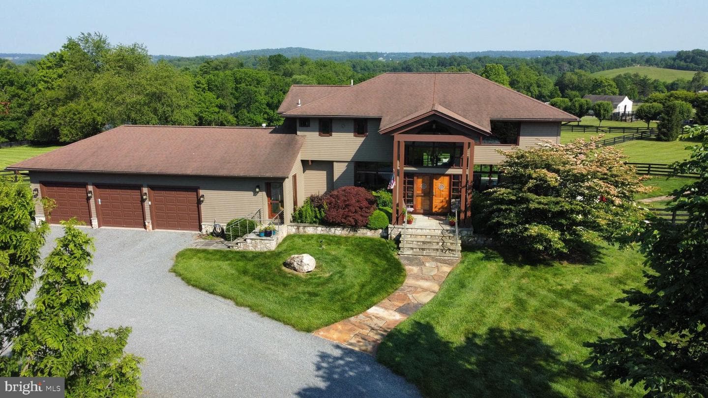 15724 Trapshire Court photo 9