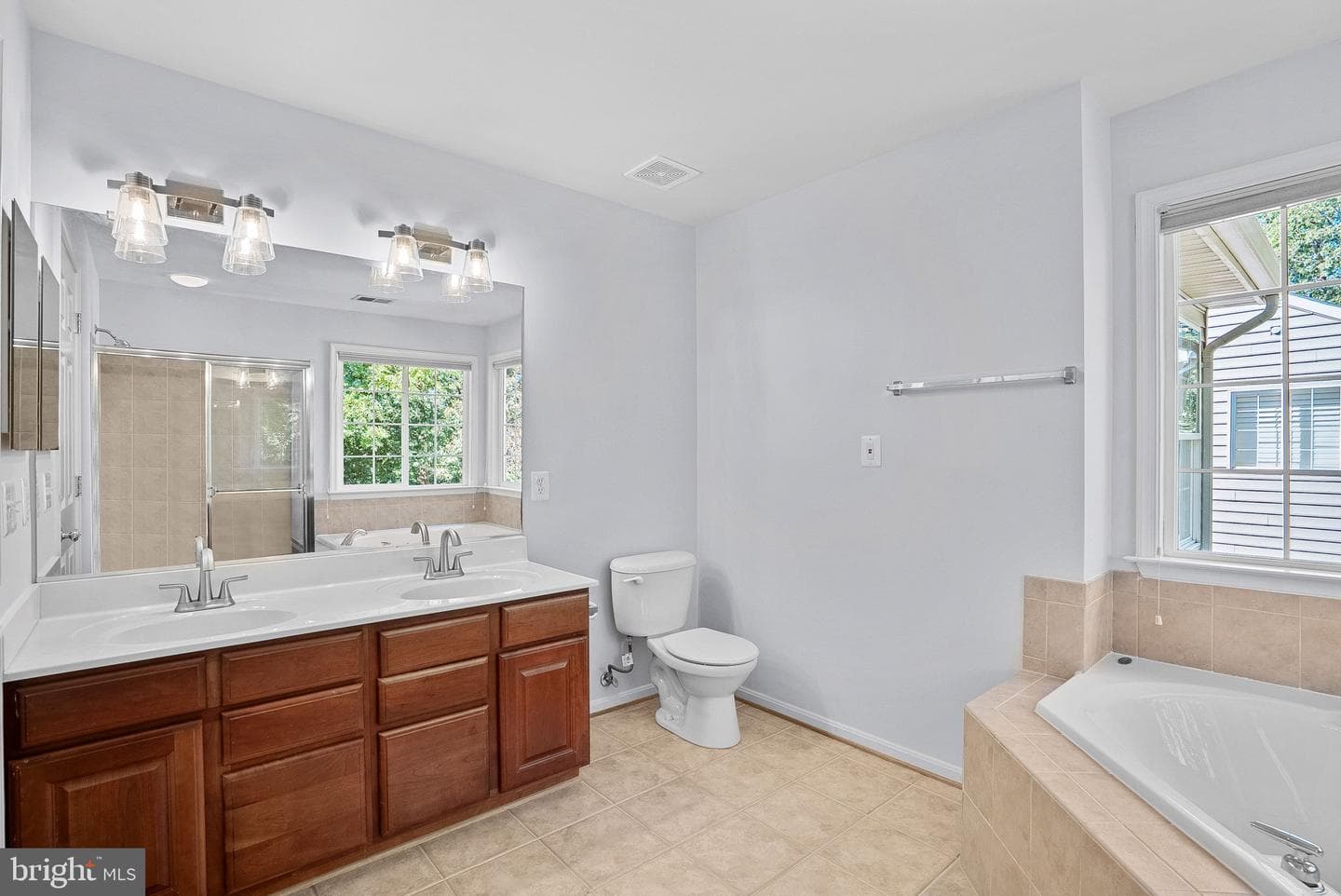 205 E Skyline Drive photo 29