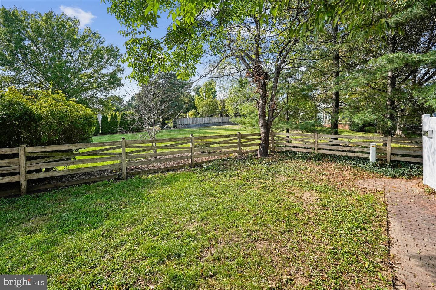 227 Dry Mill Road SW photo 3