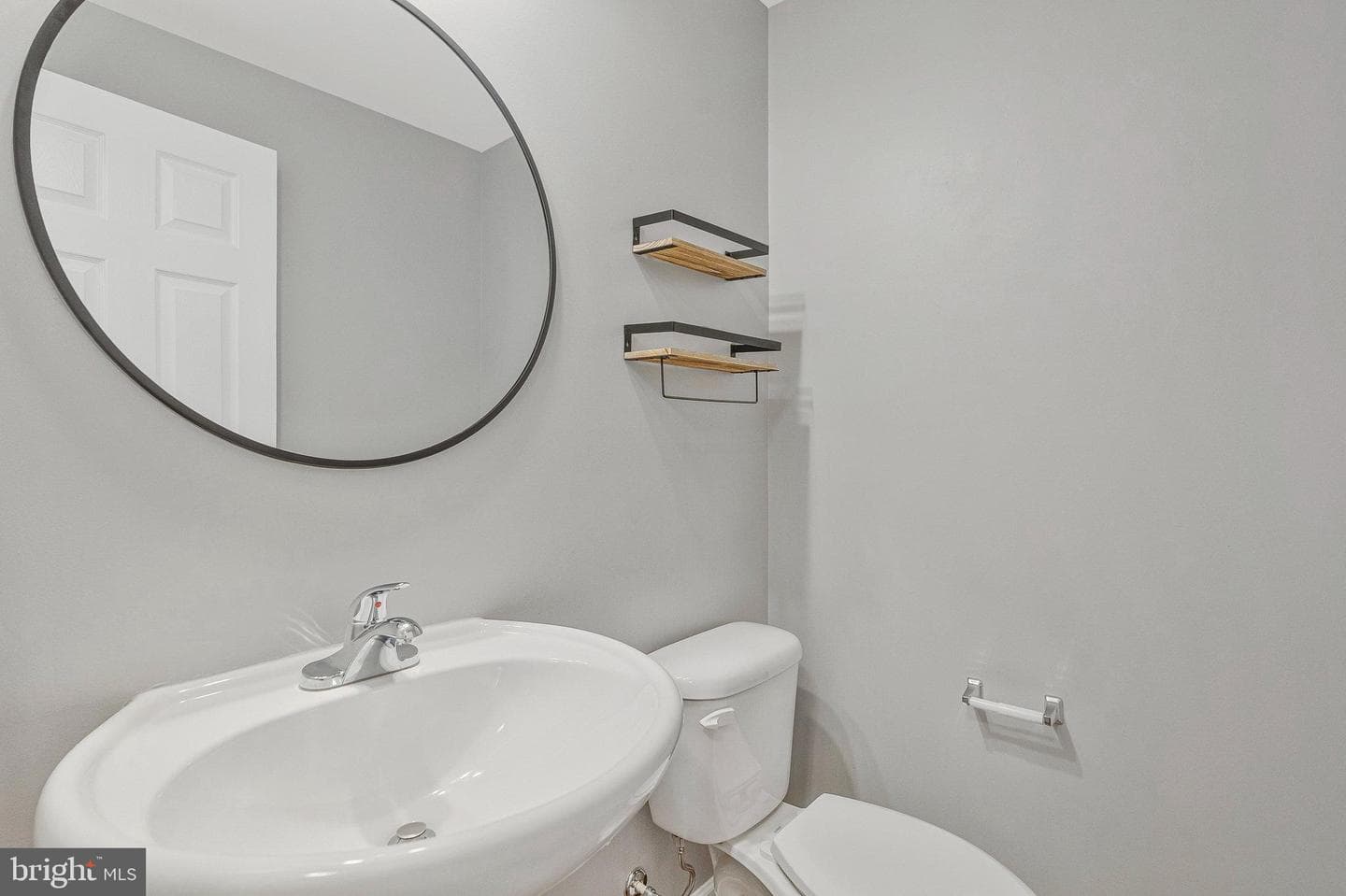 227 Upper Brook photo 16