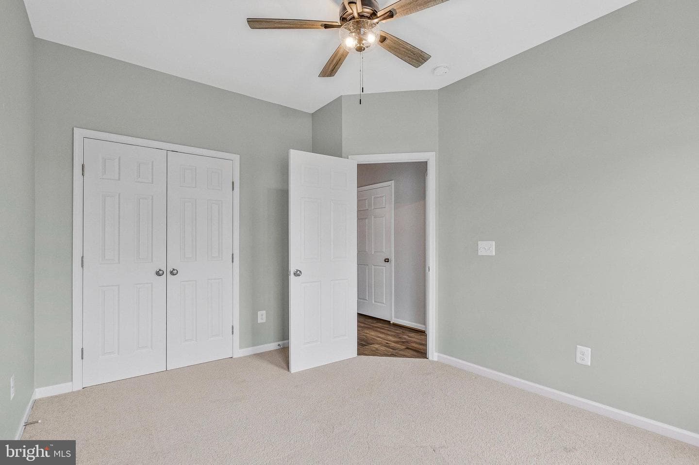 227 Upper Brook photo 28