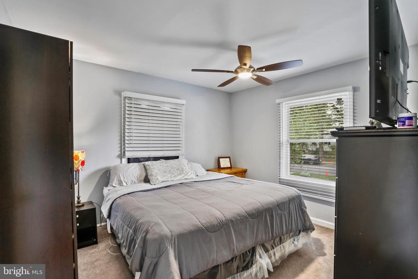 1106 E Maple Avenue E photo 10