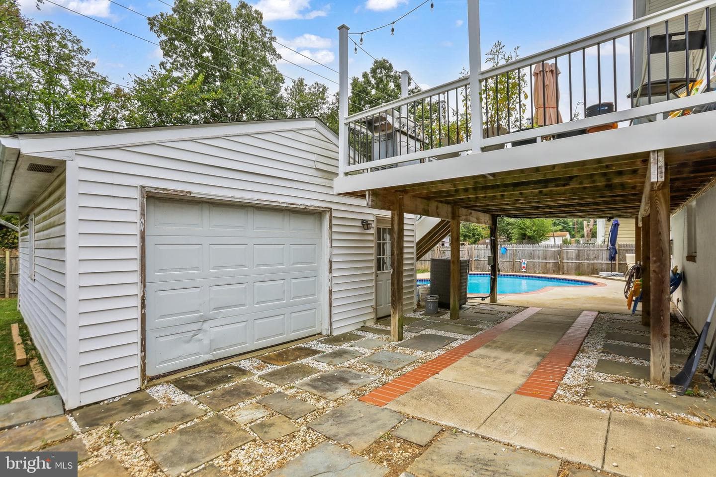 1106 E Maple Avenue E photo 23