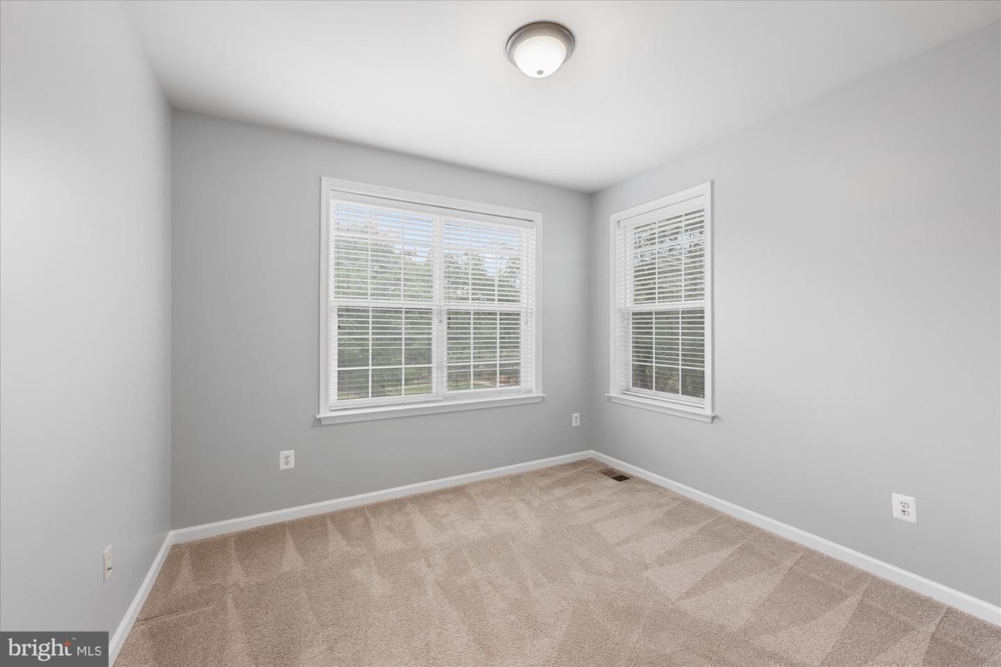 43613 McDowell Square photo 10