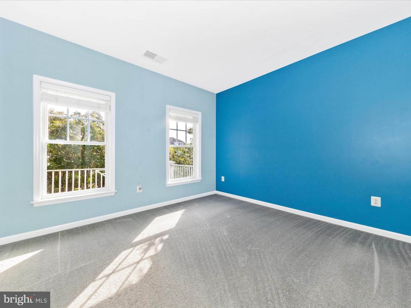 619 Greysands Lane photo 30