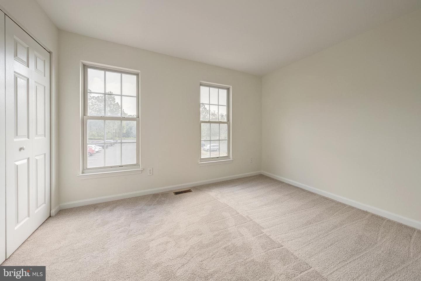 43539 Kiplington Square photo 16