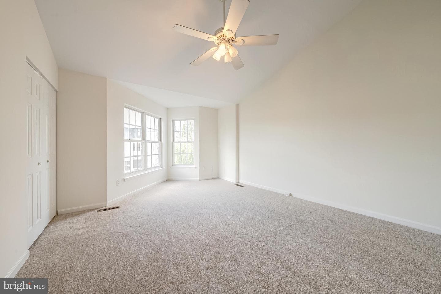 43539 Kiplington Square photo 19