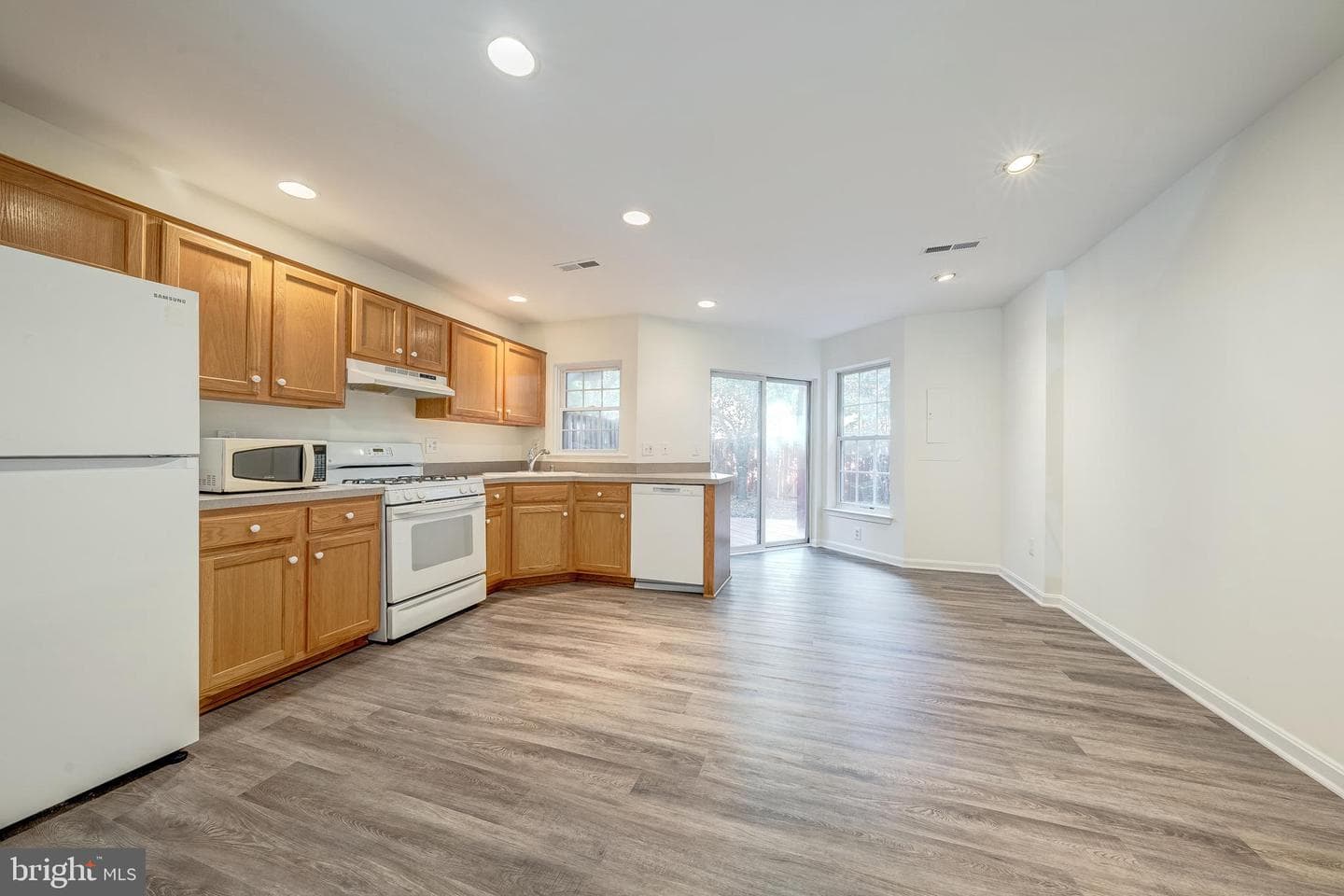 43539 Kiplington Square photo 8