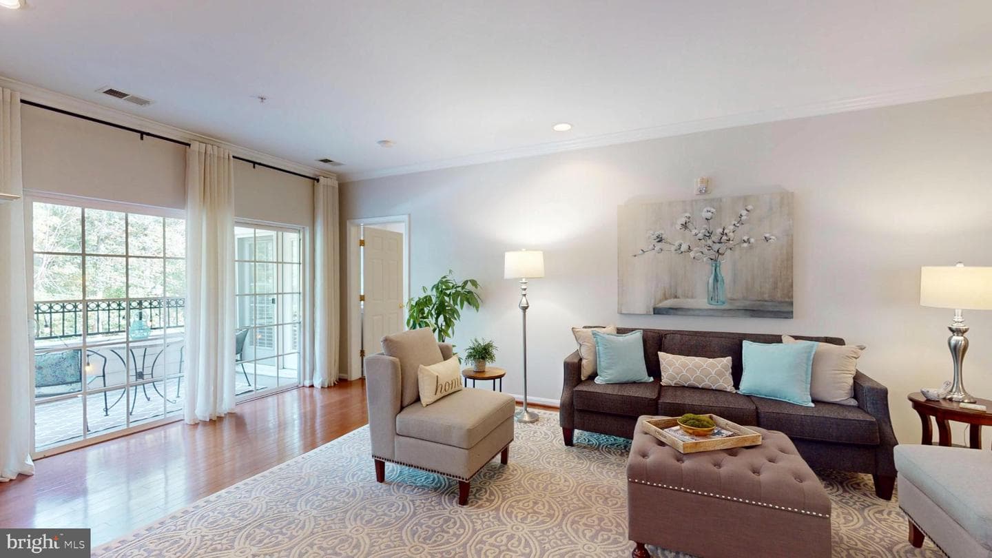 20816 Noble Terrace #104 photo 5
