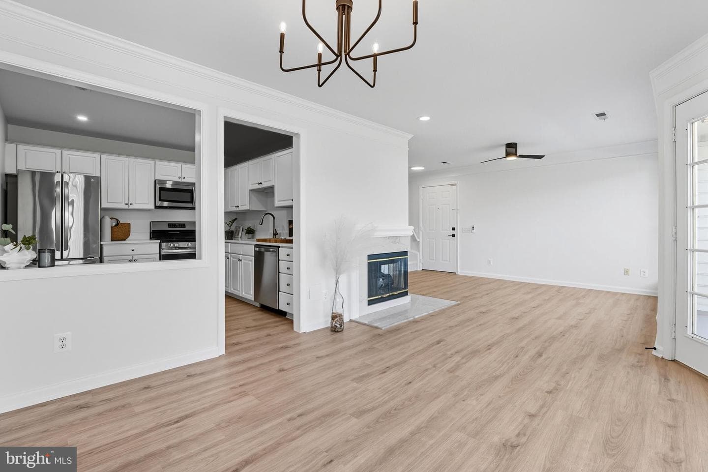 46895 Eaton Terrace #300 photo 12