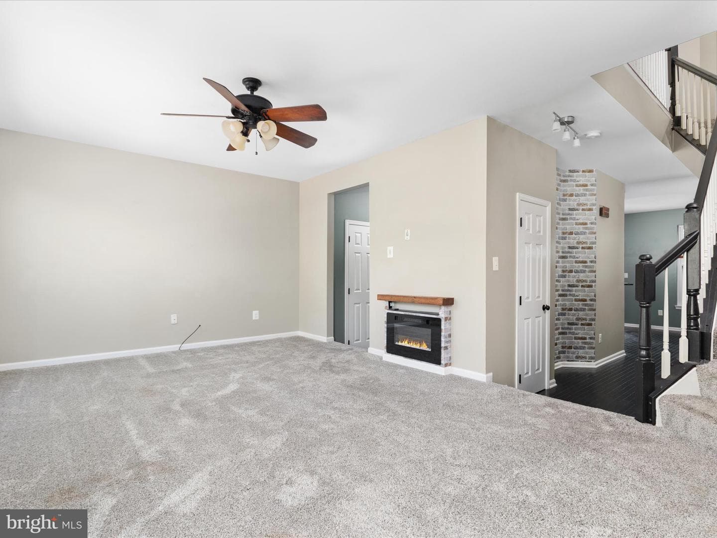 25328 Ashbury Drive photo 13