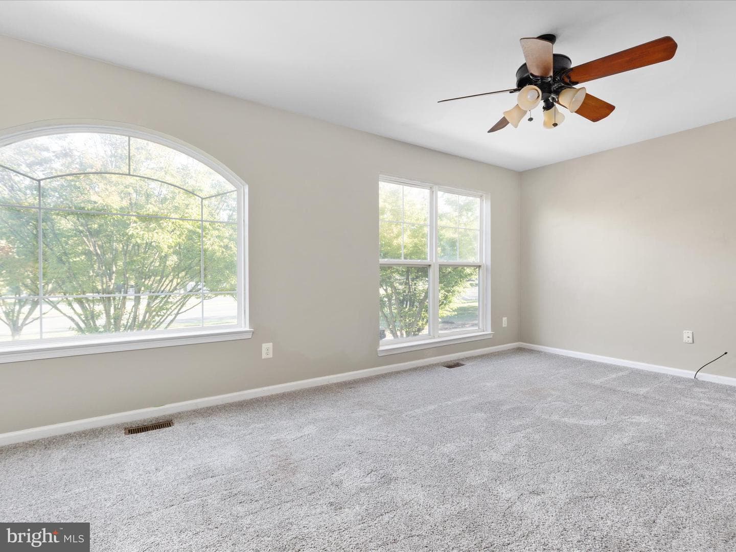 25328 Ashbury Drive photo 15