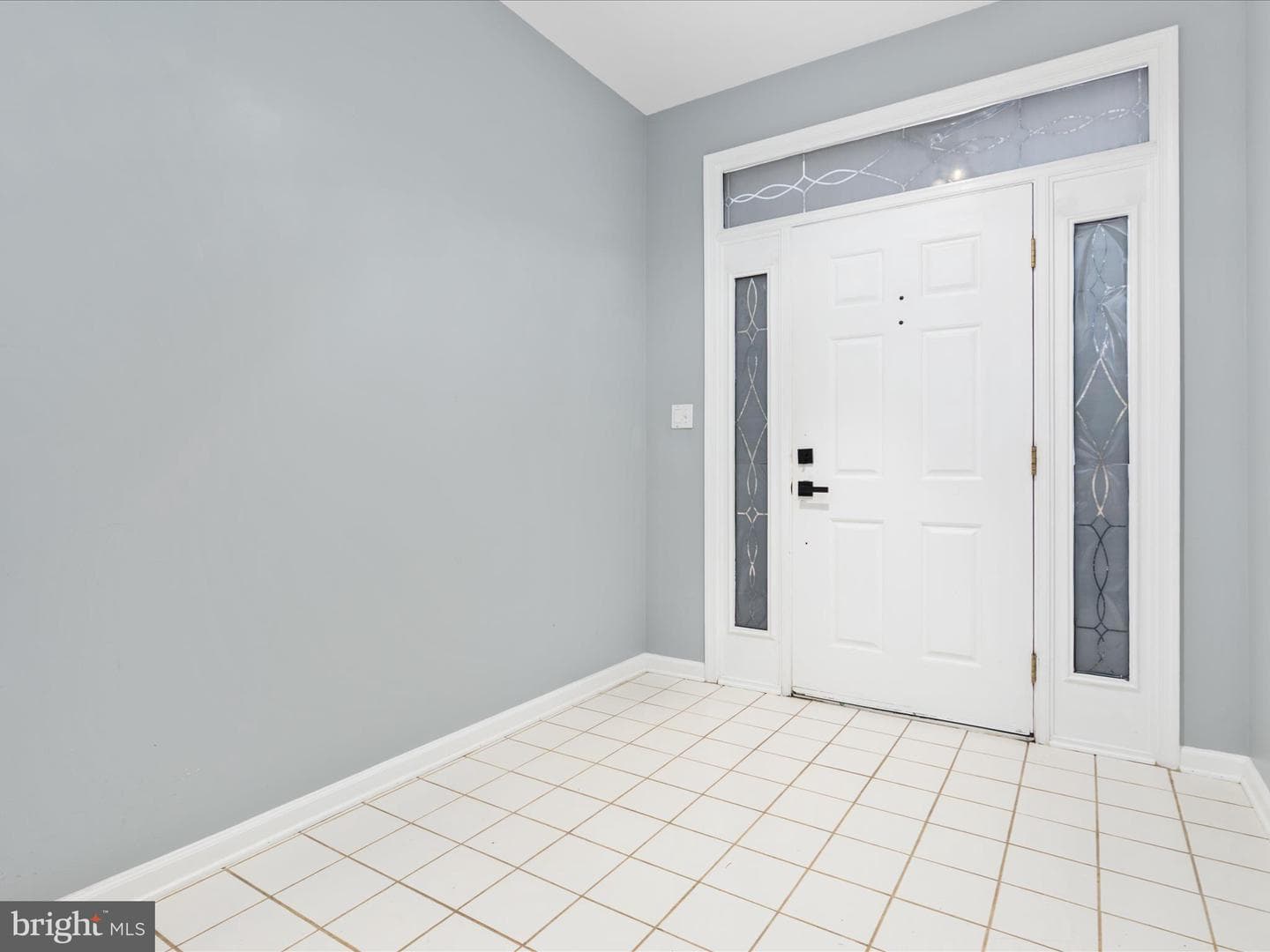 25328 Ashbury Drive photo 3