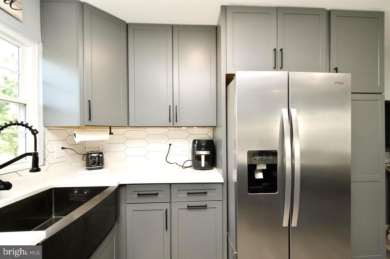 22908 Regent Terrace photo 10