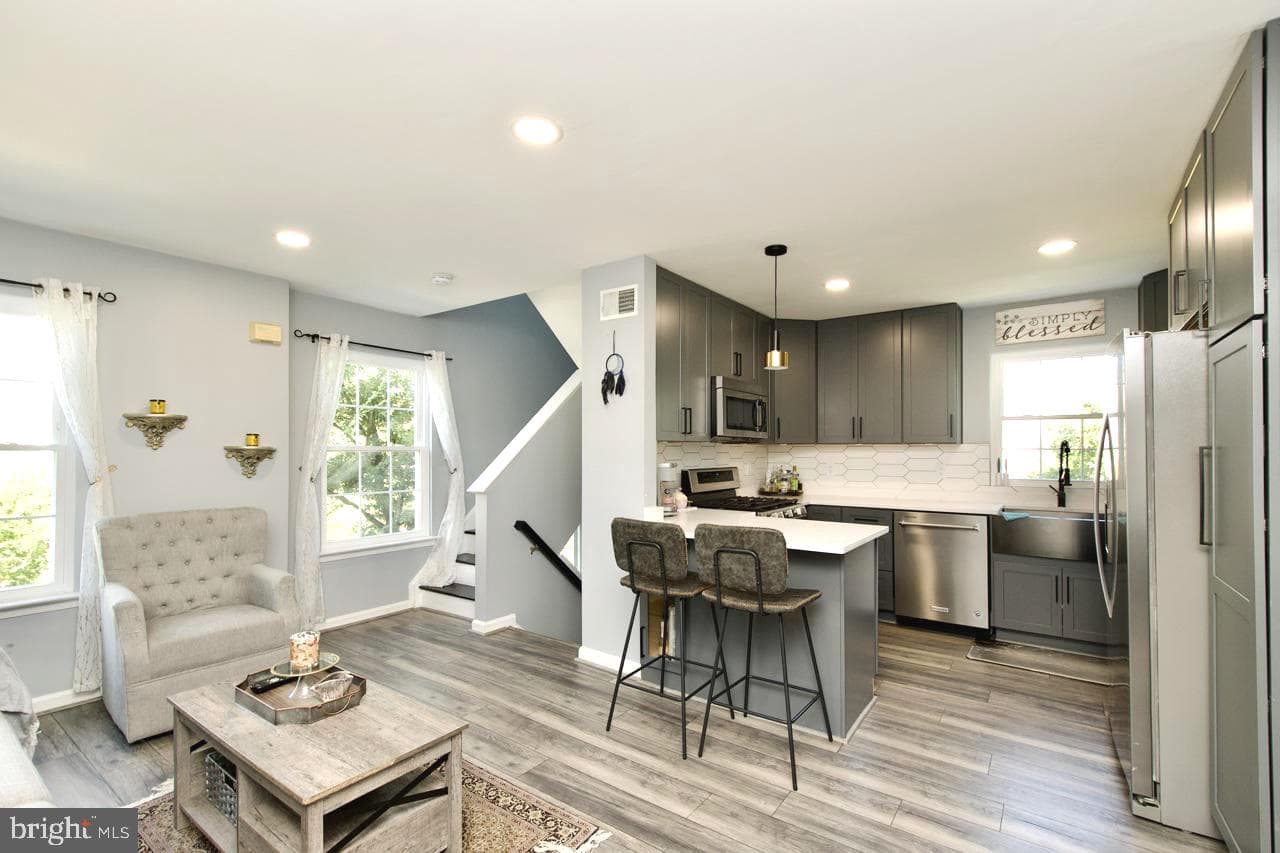 22908 Regent Terrace photo 13