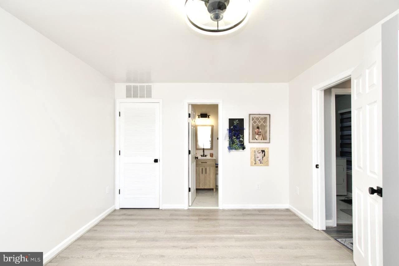 22908 Regent Terrace photo 27