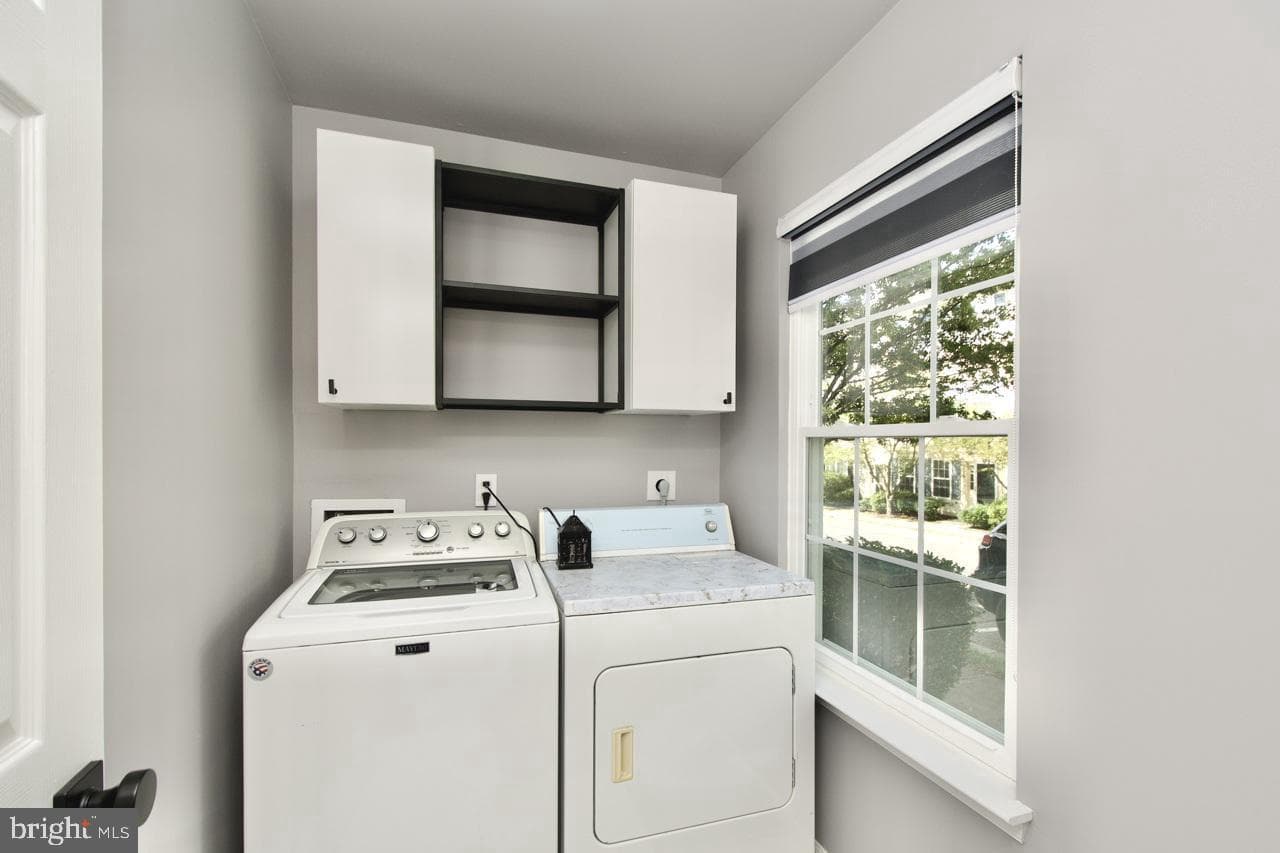 22908 Regent Terrace photo 29