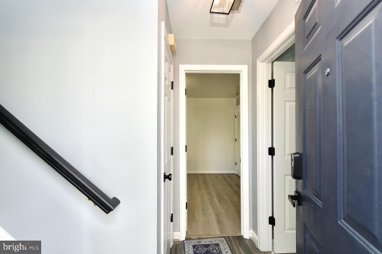 22908 Regent Terrace photo 3