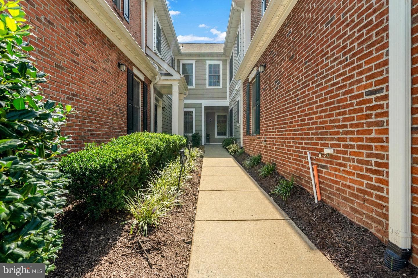 44063 Vaira Terrace photo 3