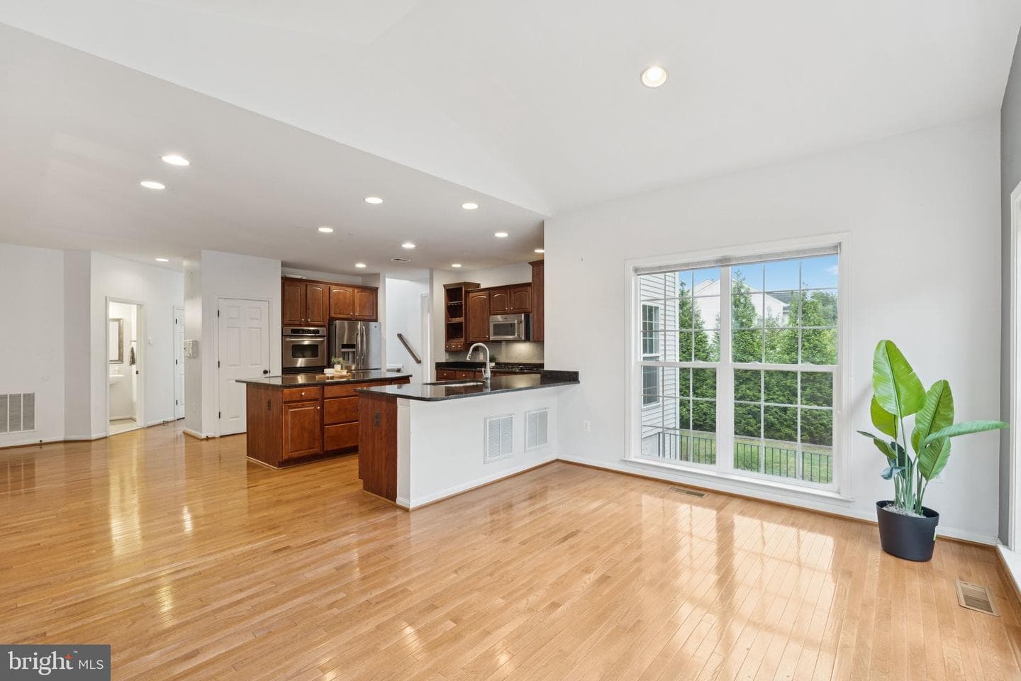 25083 Kingscote Court photo 10