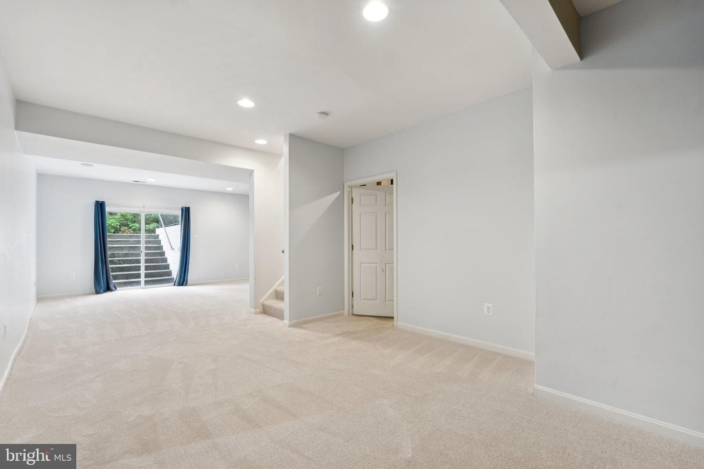 25083 Kingscote Court photo 25