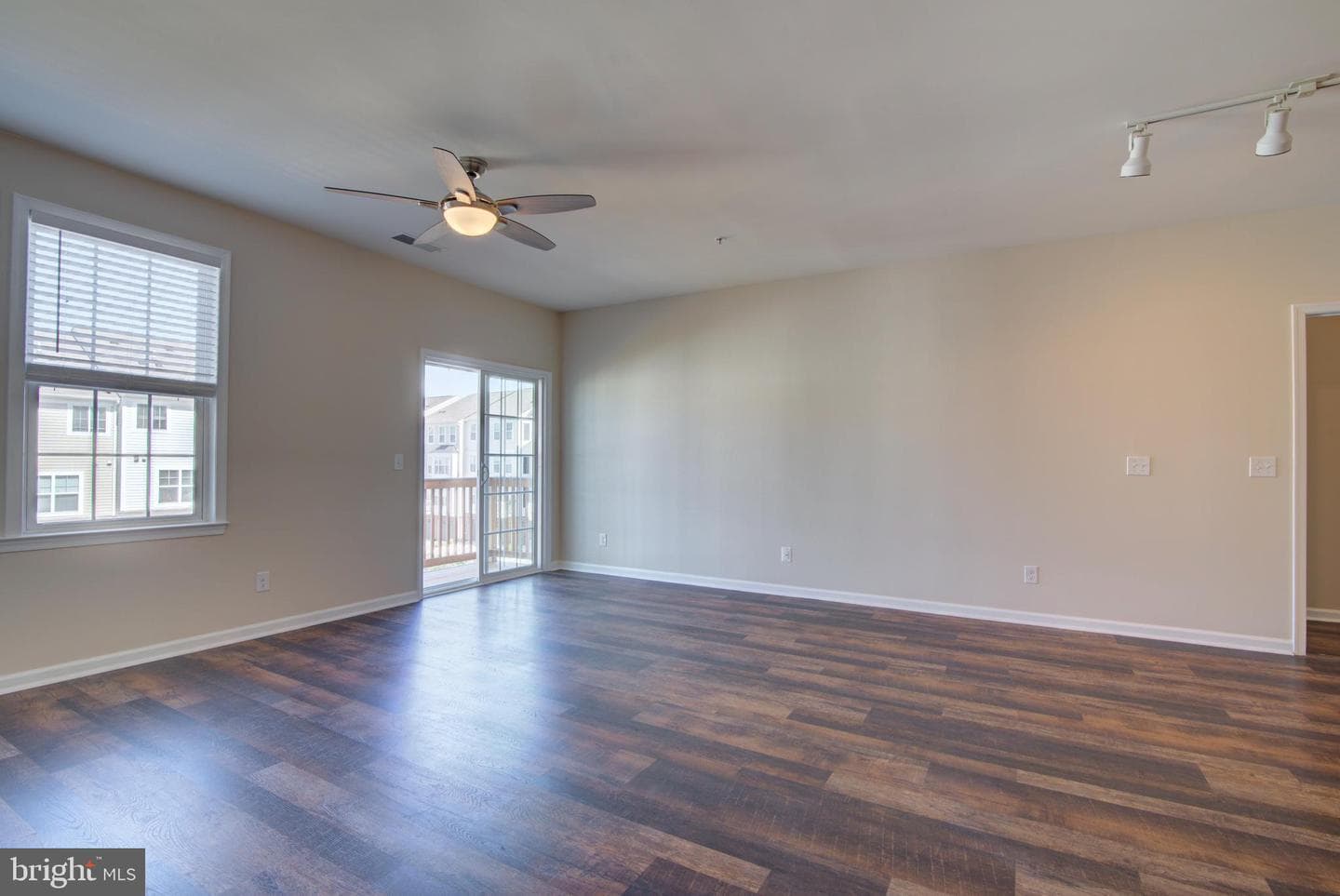 24628 Byrne Meadow Square #300 photo 11