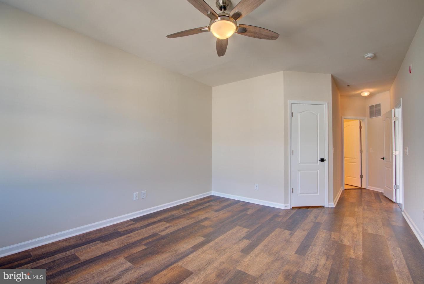 24628 Byrne Meadow Square #300 photo 17