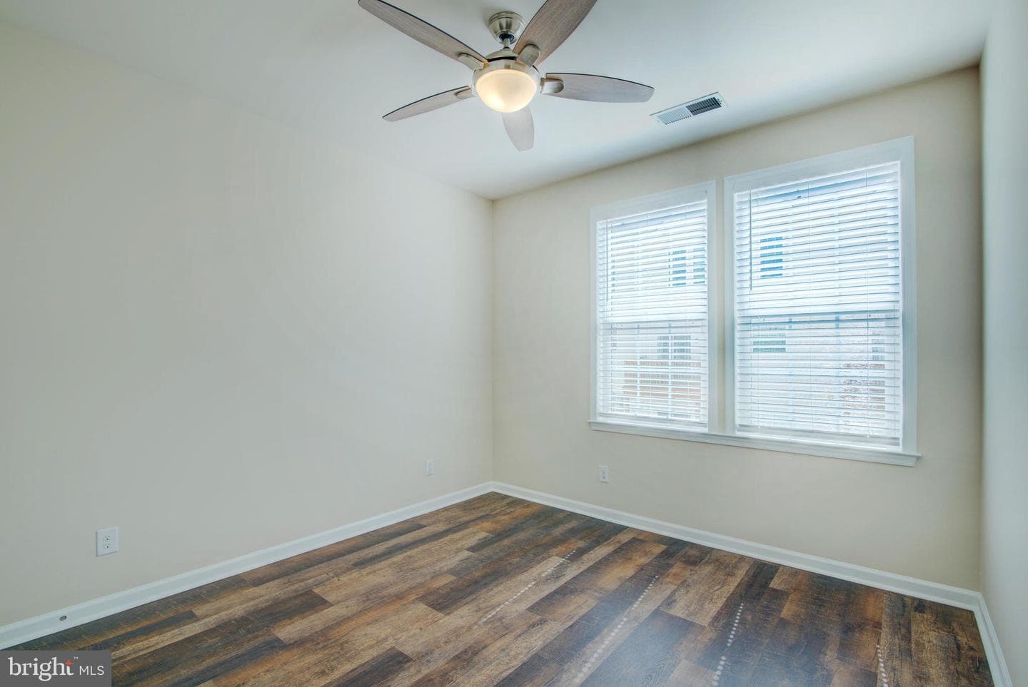 24628 Byrne Meadow Square #300 photo 23