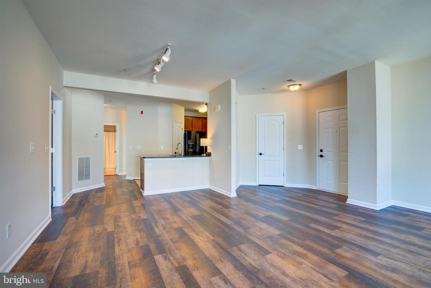 24628 Byrne Meadow Square #300 photo 8