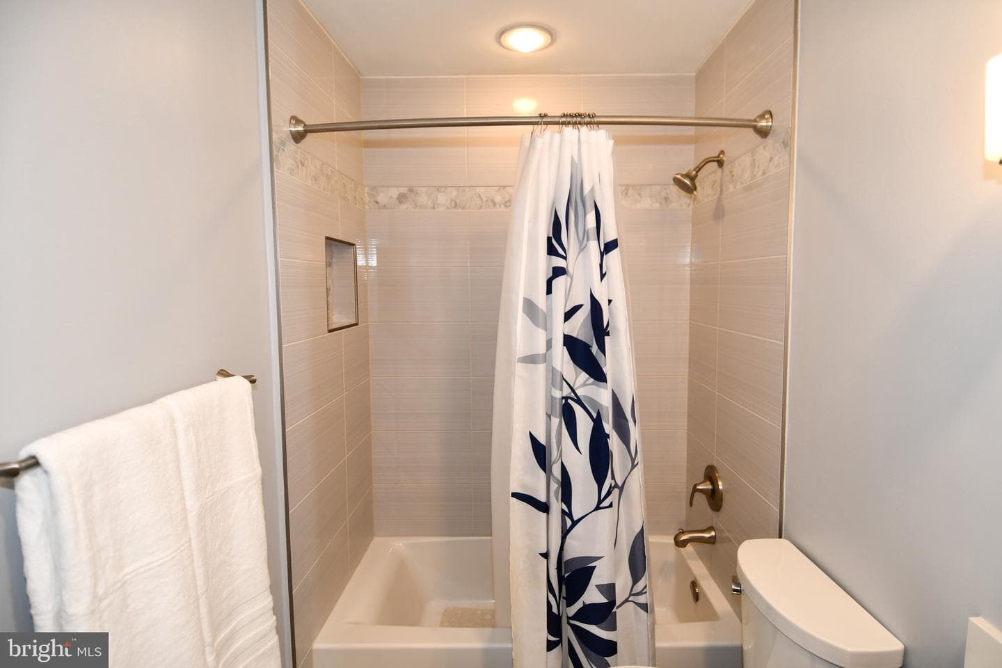 21329 Thimbleweed Court photo 52