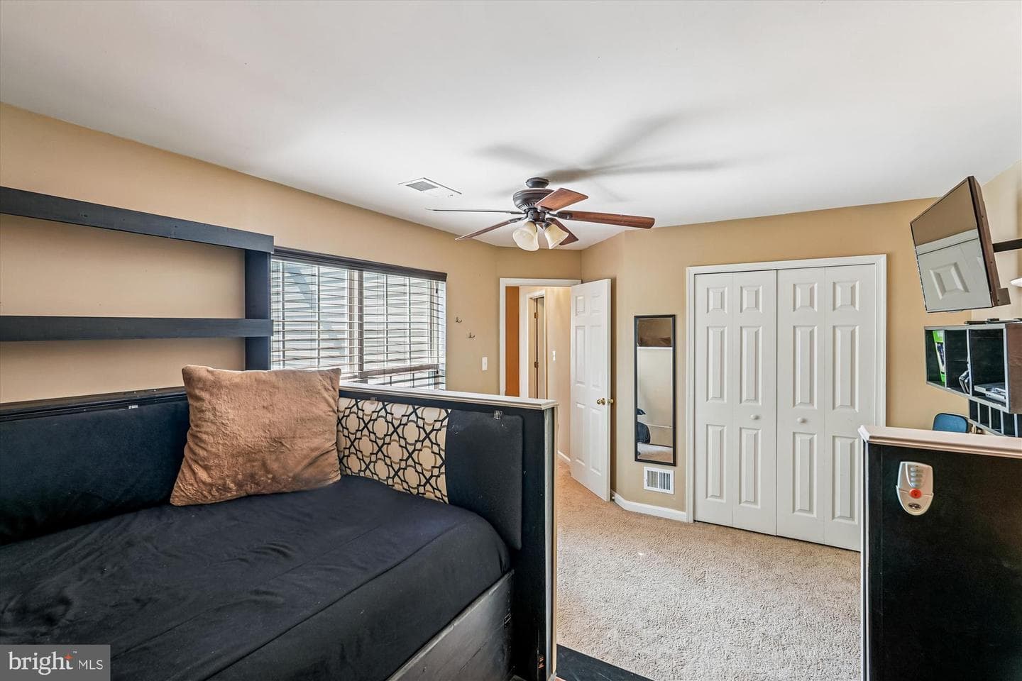 35739 Montrose Court photo 56