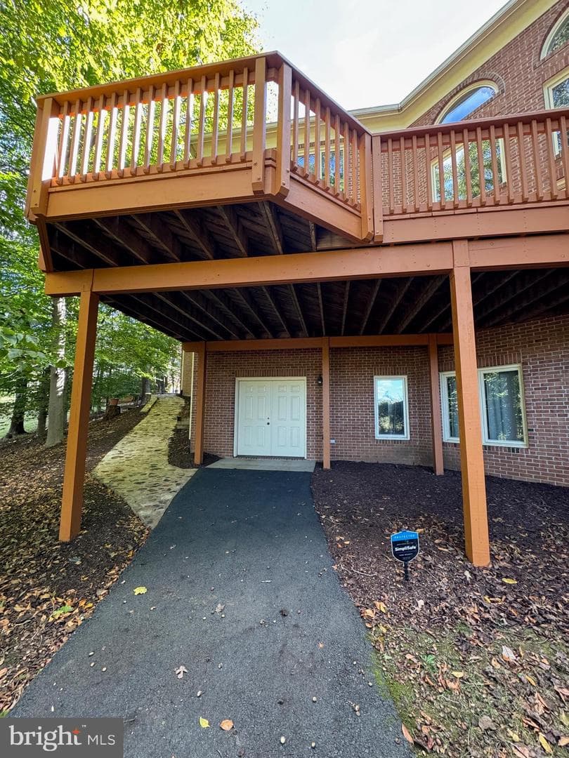 308 Sinegar Place photo 11
