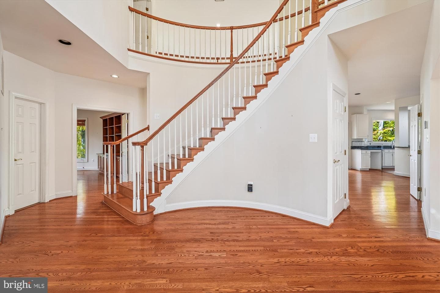 308 Sinegar Place photo 23