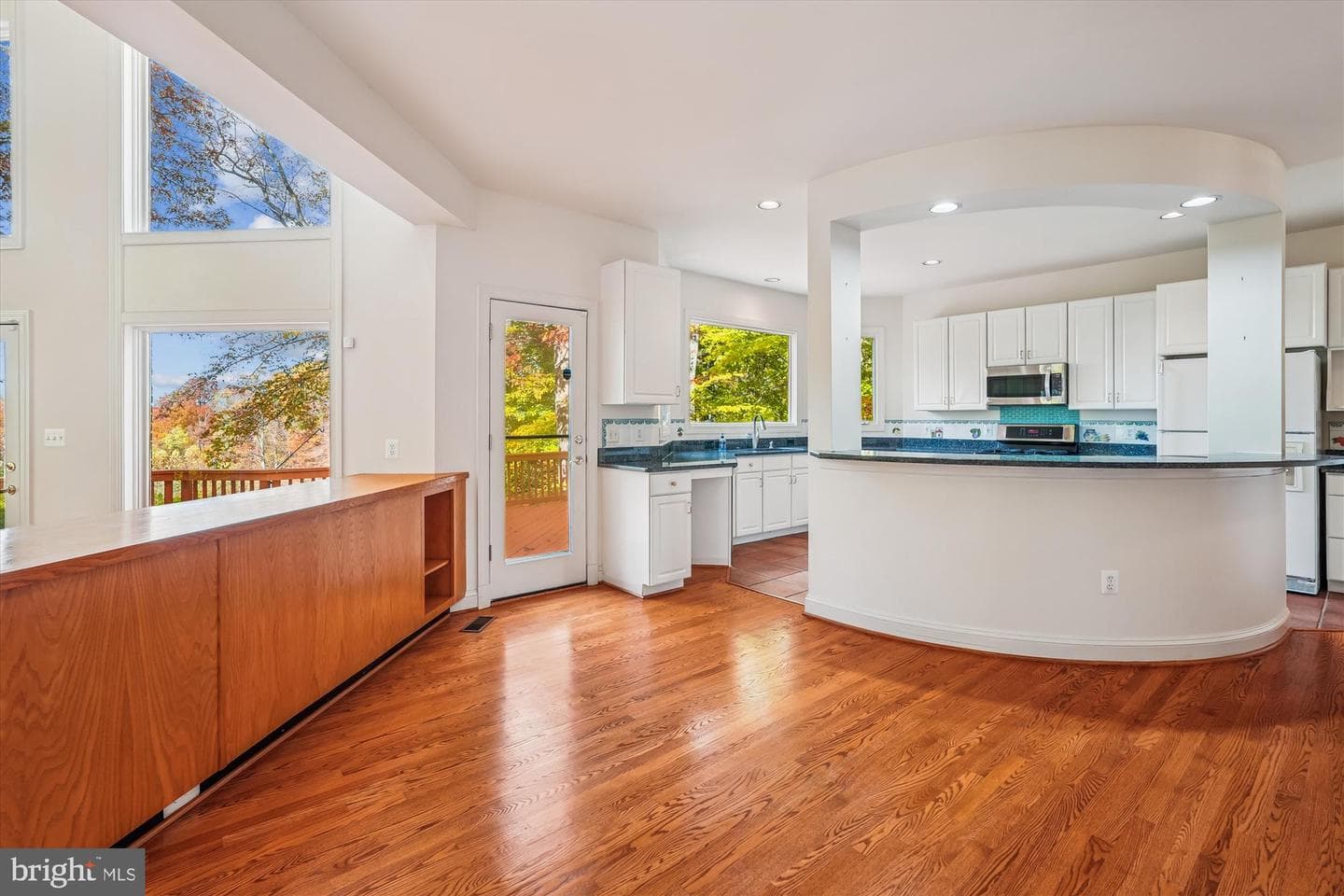 308 Sinegar Place photo 44
