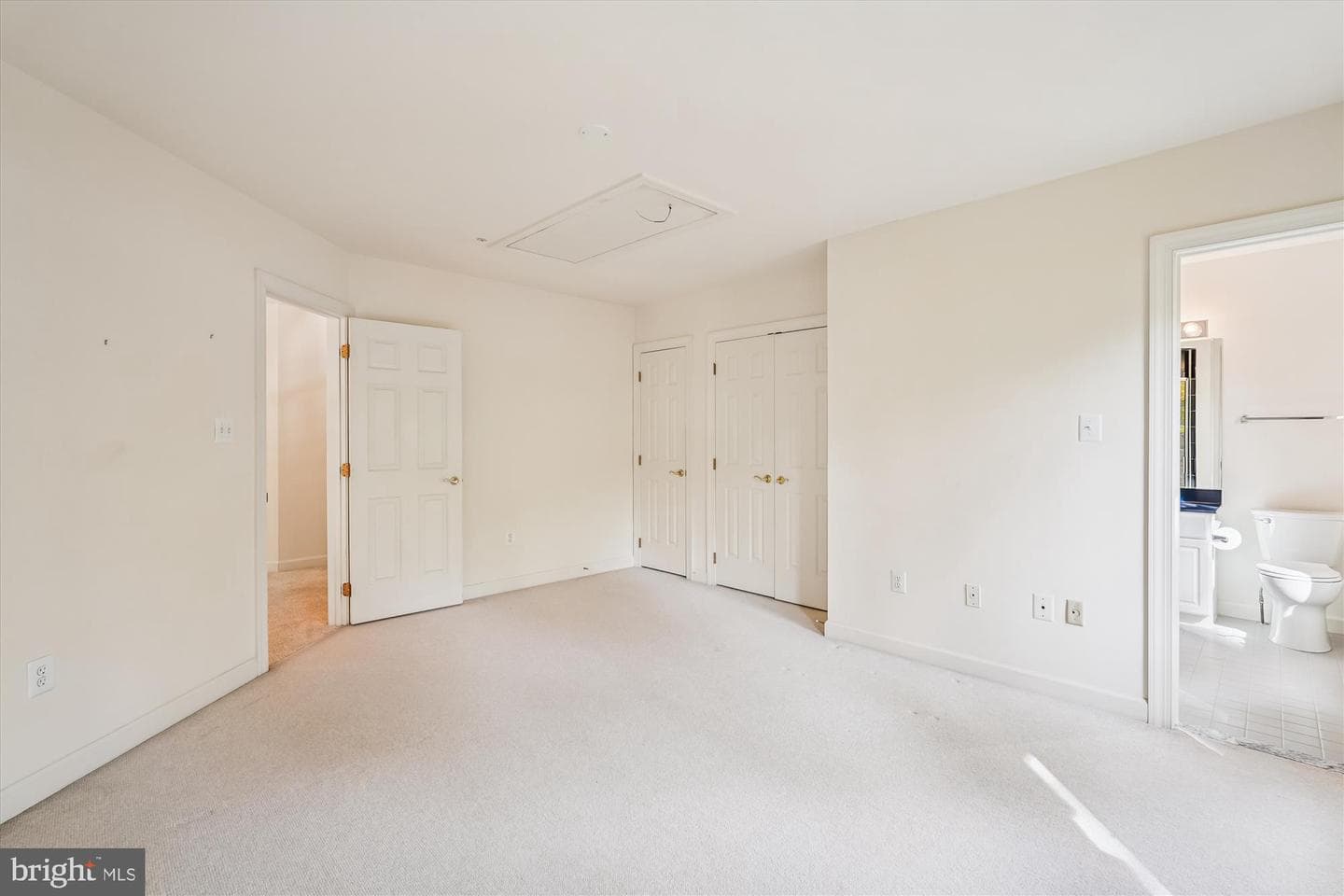 308 Sinegar Place photo 54